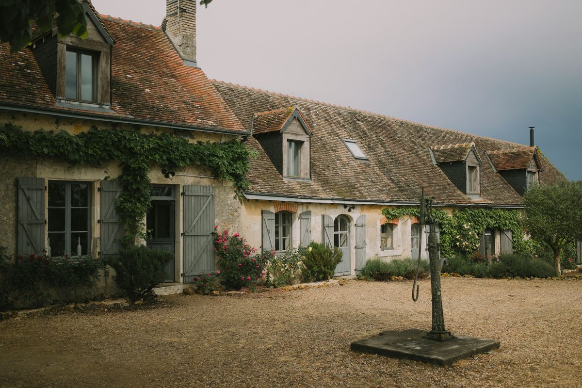 Maison de pierre avec sa cour